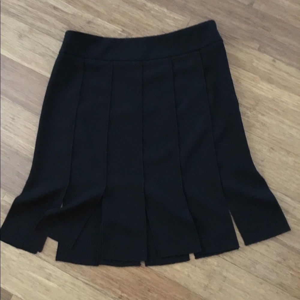 ADORABLE black pencil skirt with pleats and slits